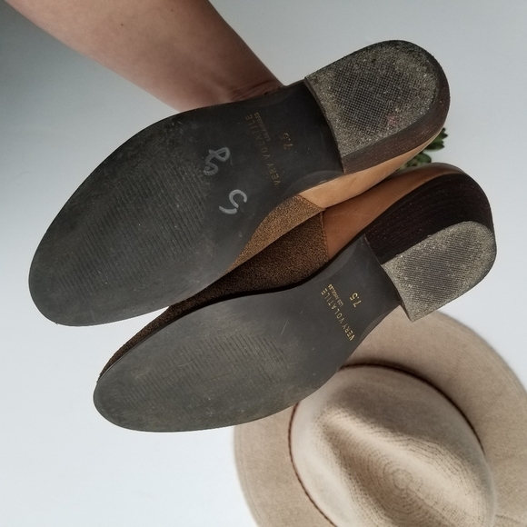 Very Volatile Los Angeles Ankle Zipper Bootie - Picture 5 of 7